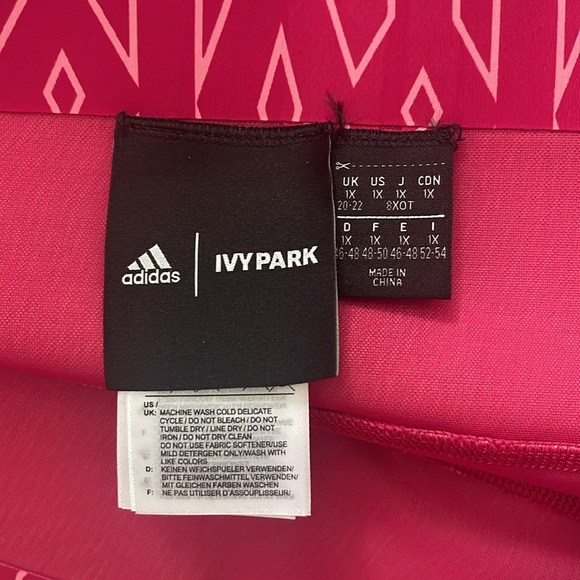 IVY PARK | Adidas pink monogram shorts - Picture 7 of 7